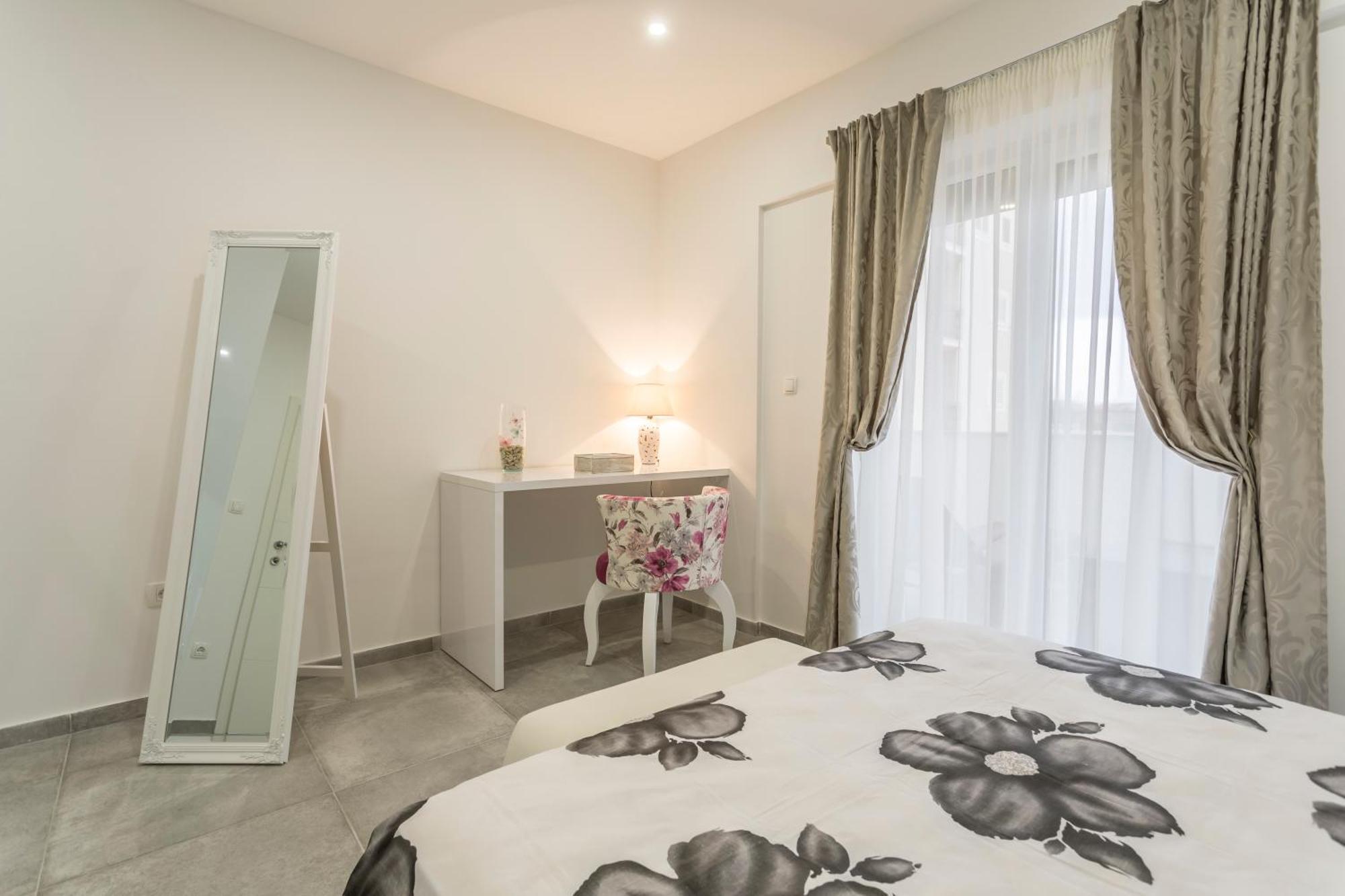 Holiday Apartments Stobrec 2 Σπλιτ Εξωτερικό φωτογραφία